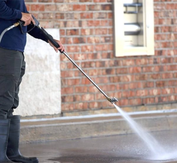 What factors affect the cost of pressure washing your house